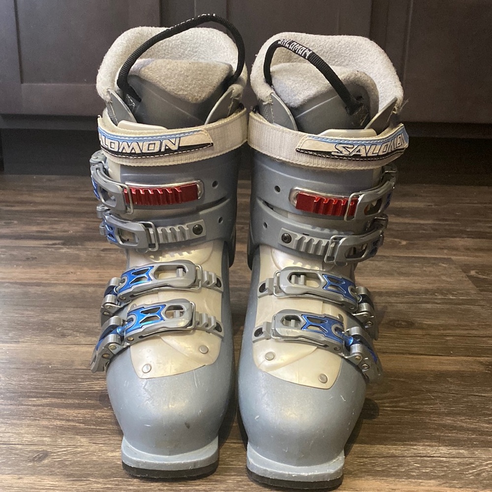 Salomon ski boots